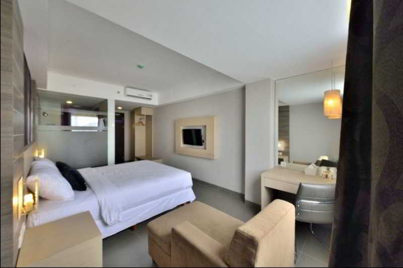 กีริอ๊าด รอยัล ซมินญะก์ บาหลี Hotel เซมินยัค ภายนอก รูปภาพ
