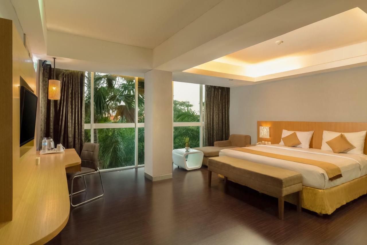 กีริอ๊าด รอยัล ซมินญะก์ บาหลี Hotel เซมินยัค ภายนอก รูปภาพ